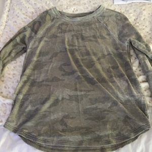AE Camo long sleeved tee, size M (worn) fits small